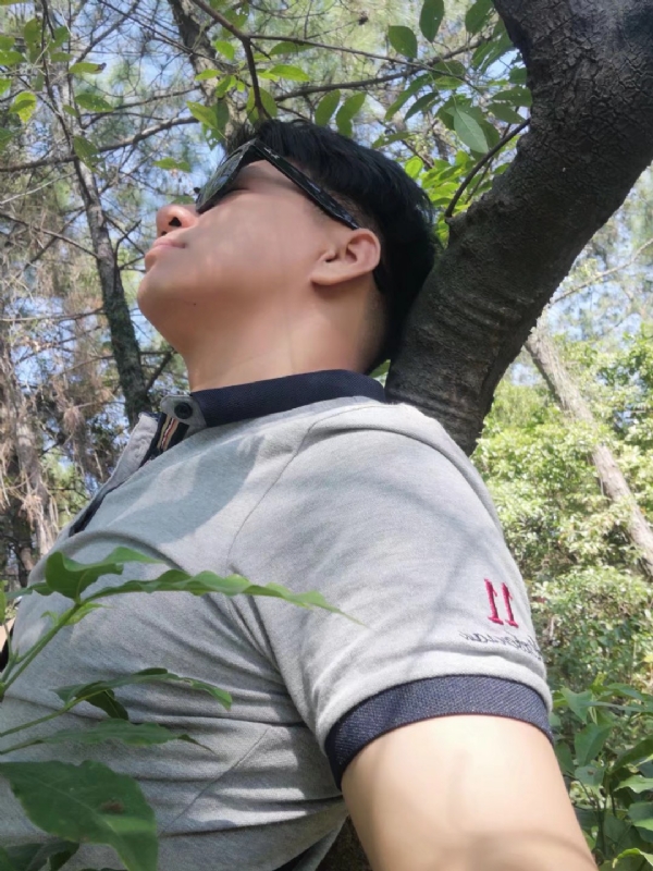 新丁的第一张照片--鹤山中老年相亲网